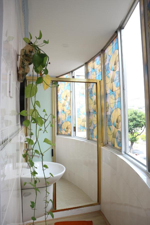 Loan Vo Hostel Хошимин Экстерьер фото