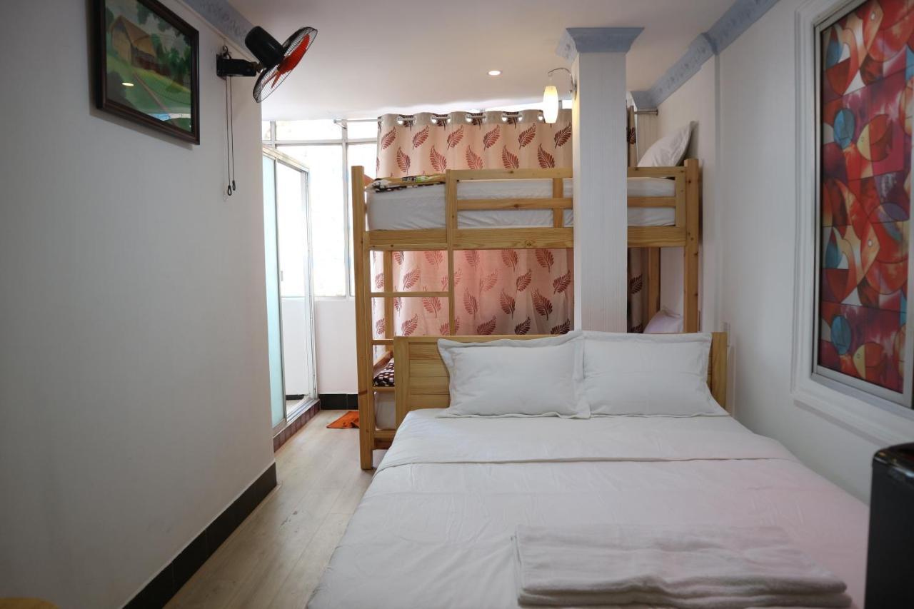 Loan Vo Hostel Хошимин Экстерьер фото